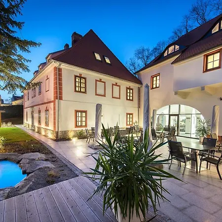 Hluboka Pensjonat 4*
