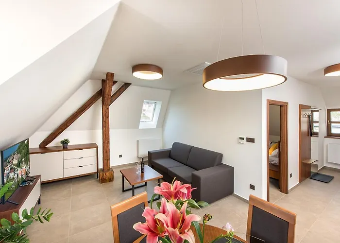 Hluboka 4* Hluboká nad Vltavou